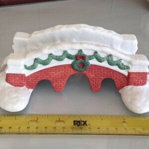 Vintage 'Santa's Best Christmas in Vermont Red Brick Bridge Village Accessory